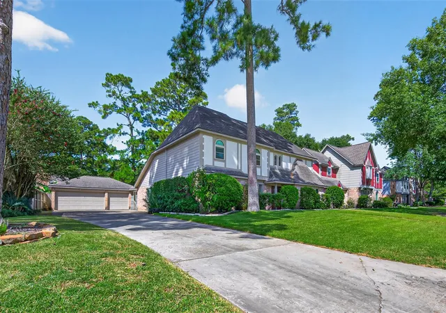 Photo 2 of Sale Pending at 18715 White Candle Dr, Spring, TX 77388 | MLS# 86583923 | Listing updated on 2026-09-19