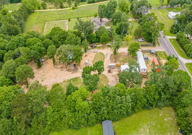 3rd image of 620 Fm 223 Rd, Shepherd, TX 77371 | MLS# 71212810