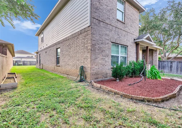 Photo 4 of Single family home for sale at 8235 Gran Villa Dr, Cypress, TX 77433 | MLS# 27134235 | Listing updated on 2026-09-20