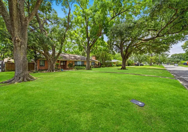 4th image of 5117 Valerie St, Bellaire, TX 77401 | MLS# 13297458