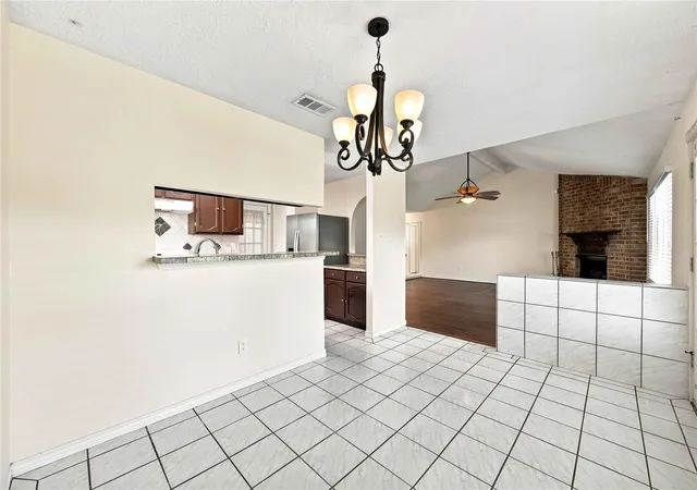 4th image of 10127 Quiet Hill Rd, La Porte, TX 77571 | MLS# 21638848
