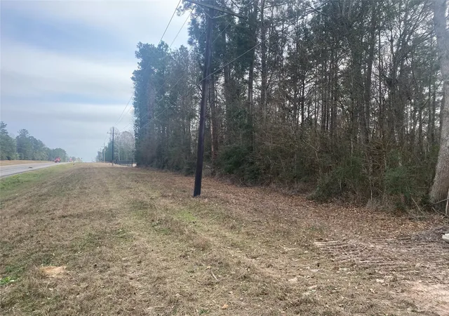 Photo 3 of Land for sale at 8989 Us Hwy 190 W, Livingston, TX 77351 | MLS# 70014577 | Listing updated on 2026-05-20