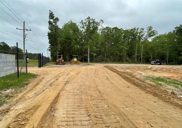Photo 4 of Land for sale at 8989 US Hwy 190 W, Livingston, TX 77351 | MLS# 70014577 | Listing updated on 2026-05-20