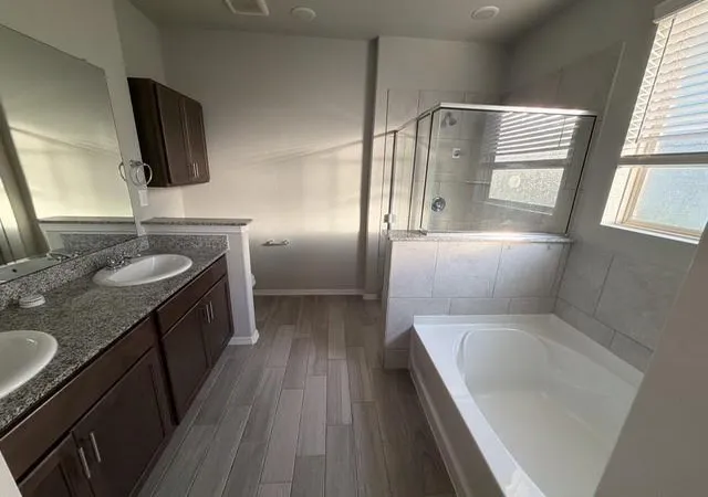 Photo 4 of Single family home for sale at 24814 Crimson Pine Dr, Houston, TX 77336 | MLS# 69236658 | Listing updated on 2026-08-27