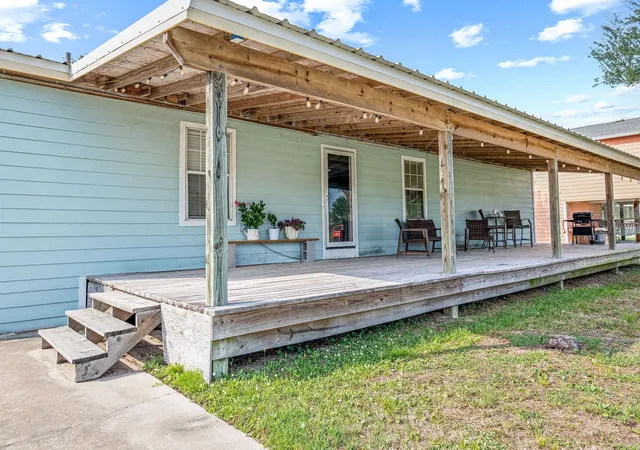 3rd image of 904 W Harrison Ave, Port O Connor, TX 77982 | MLS# 83027156