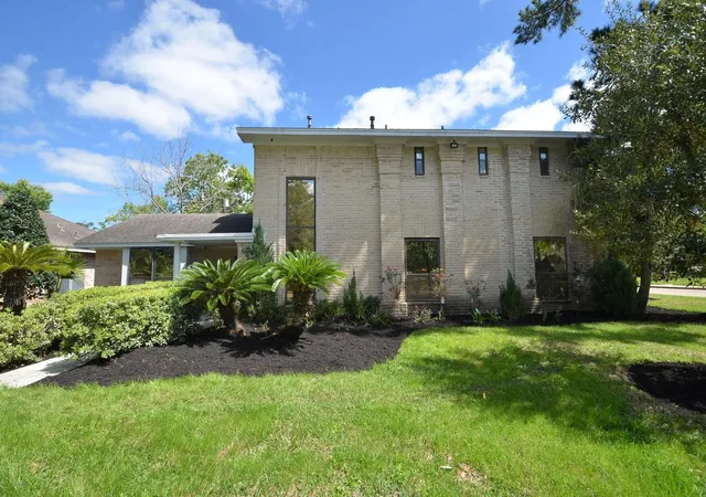 5th image of 2711 Williamsburg Dr, Dickinson, TX 77539 | MLS# 13103344