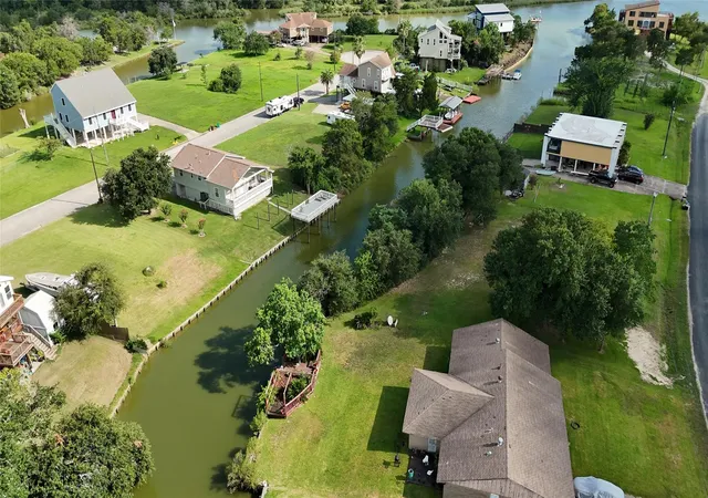 22nd image of 211 Rue Orleans St, Baytown, TX 77520 | MLS# 56805355