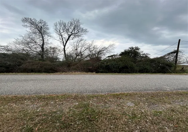 2nd image of 0 Pin Oak Dr, Highlands, TX 77562 | MLS# 22350456