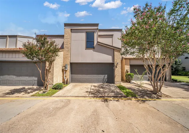 2nd image of 880 Tully Rd #14, Houston, TX 77079 | MLS# 91061418