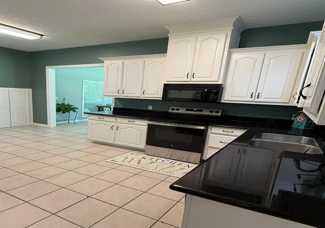 5th image of 8380 Shady Ln, Bryan, TX 77808 | MLS# 89506554