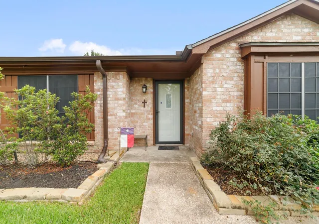 Photo 3 of Single family home for sale at 25902 Fairbrook Ln, Spring, TX 77373 | MLS# 69885468 | Listing updated on 2026-08-13