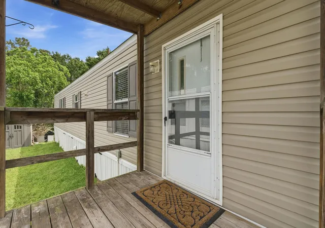 Photo 2 of Single family home for sale at 13214 Captain Cir, Willis, TX 77318 | MLS# 9159560 | Listing updated on 2026-09-19