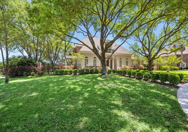 Photo 4 of Single family home for sale at 38 Scotsmoor Ct, Sugar Land, TX 77479 | MLS# 45473237 | Listing updated on 2026-10-04