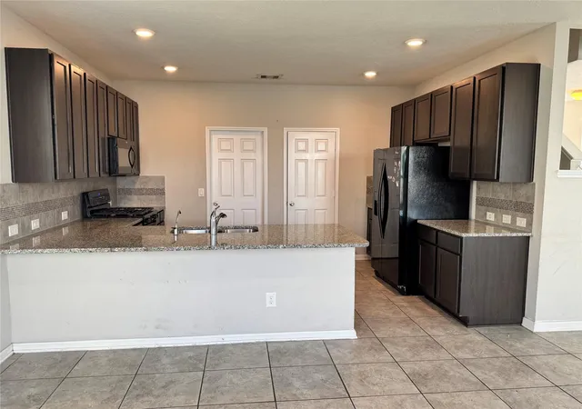 Photo 4 of Sale Pending at 19248 Red Argan Ct, Houston, TX 77073 | MLS# 25640129 | Listing updated on 2026-09-18