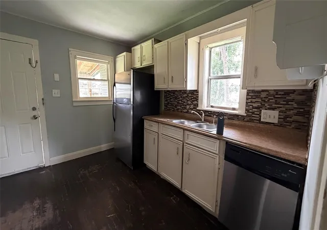 1st image of 4017 Baden St, Houston, TX 77009 | MLS# 19807905