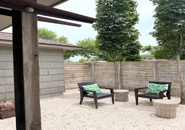 Photo 2 of Sale Pending at 6410 Underhill St, Houston, TX 77092 | MLS# 30730683 | Listing updated on 2026-08-31