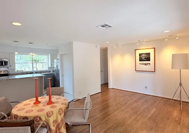Photo 4 of Sale Pending at 6410 Underhill St, Houston, TX 77092 | MLS# 30730683 | Listing updated on 2026-08-31