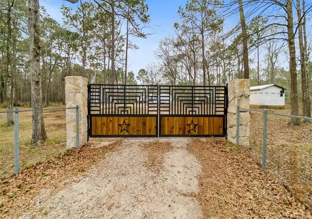 5th image of 7735 N Walker Rd, Cleveland, TX 77328 | MLS# 14607601