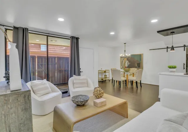 Photo 1 of Condo for sale at 3401 Timmons Ln #27, Houston, TX 77027 | MLS# 43244962 | Listing updated on 2026-09-05