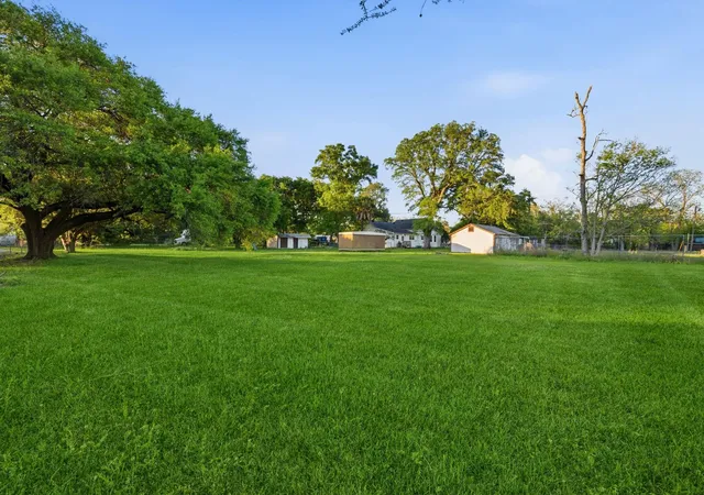 29th image of 804 N Cleveland, Dayton, TX 77535 | MLS# 18282851