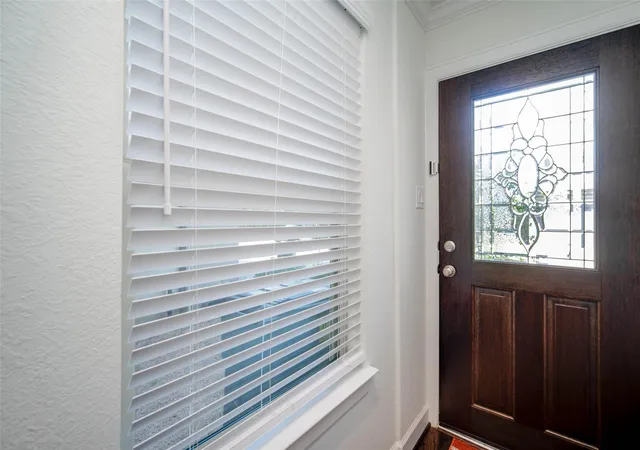 Photo 3 of Single family home for sale at 10709 Centre Forest Dr, Houston, TX 77043 | MLS# 31252471 | Listing updated on 2026-09-12