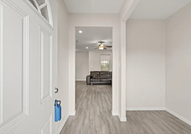 2nd image of 4943 Leamathew St, Houston, TX 77045 | MLS# 79149670