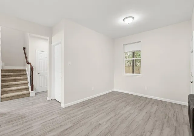 5th image of 4943 Leamathew St, Houston, TX 77045 | MLS# 79149670