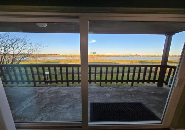 1st image of 10555 Turtlewood Ct #1005, Houston, TX 77072 | MLS# 60453134
