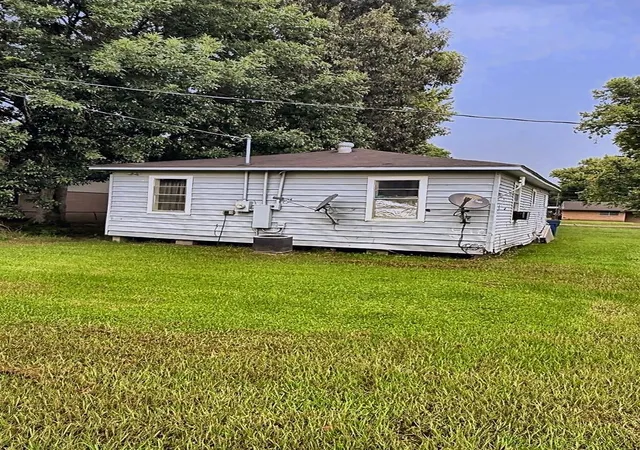 14th image of 101 Elm St, Daisetta, TX 77533 | MLS# 31960879