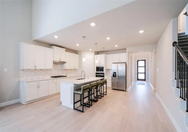 Photo 4 of Single family home for sale at 1776 Succotash Oak Ct, Conroe, TX 77304 | MLS# 10598560 | Listing updated on 2026-09-08