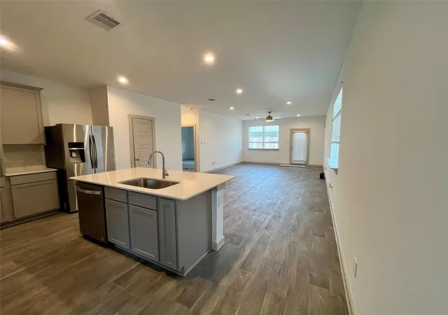Photo 4 of Single family home for sale at 12807 Southborough Ln, Houston, TX 77047 | MLS# 33289422 | Listing updated on 2026-09-05