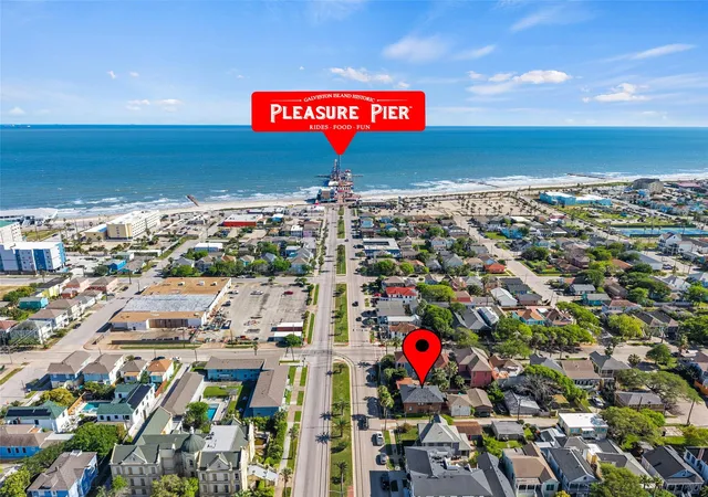 Photo 2 of Multi family home for sale at 1821 25th Street, Galveston, TX 77550 | MLS# 27561778 | Listing updated on 2026-08-13