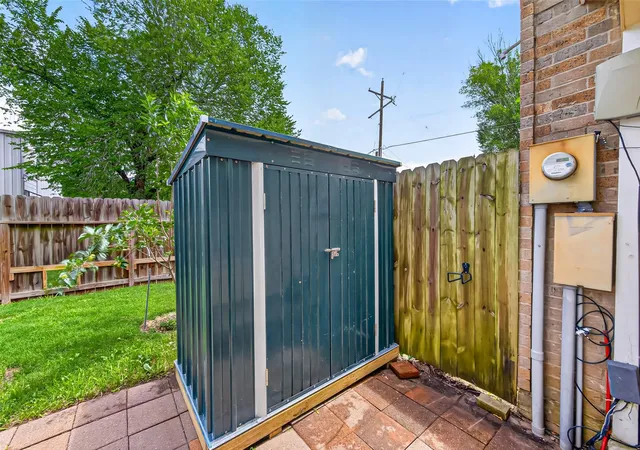Homes for sale in Huntsville, TX | 113 Normal Park Dr #B, Huntsville, TX 77320 | MLS# 88564029