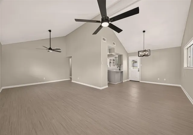 Photo 3 of Single family home for sale at 5923 Heatherbrook Dr, Houston, TX 77085 | MLS# 71463582 | Listing updated on 2026-09-15