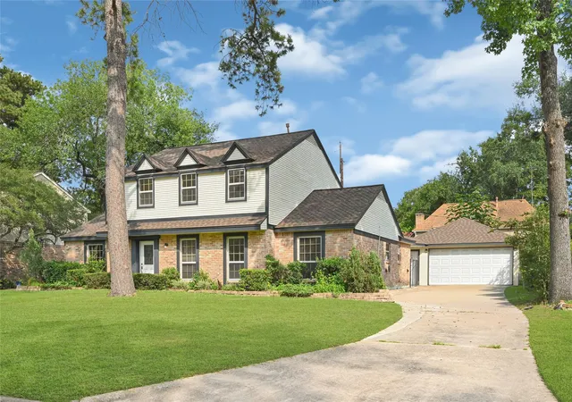 Photo 2 of Single family home for sale at 1711 Big Horn Dr, Houston, TX 77090 | MLS# 77991340 | Listing updated on 2026-09-02