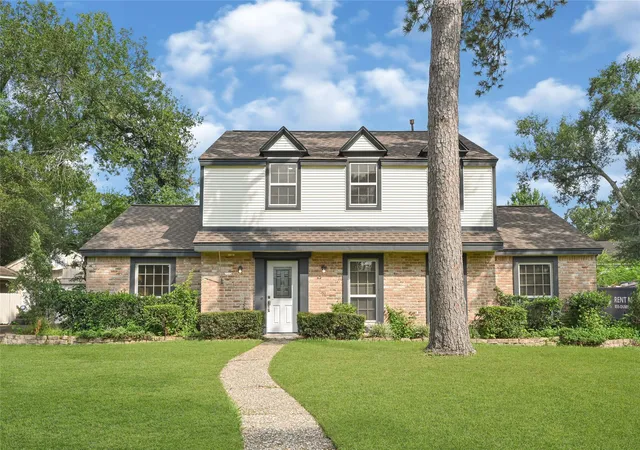 Photo 3 of Single family home for sale at 1711 Big Horn Dr, Houston, TX 77090 | MLS# 77991340 | Listing updated on 2026-09-02