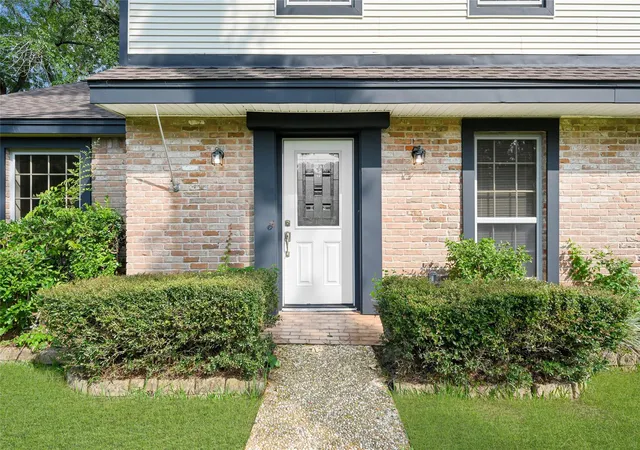 Photo 3 of Single family home for sale at 1711 Big Horn Dr, Houston, TX 77090 | MLS# 77991340 | Listing updated on 2026-09-02