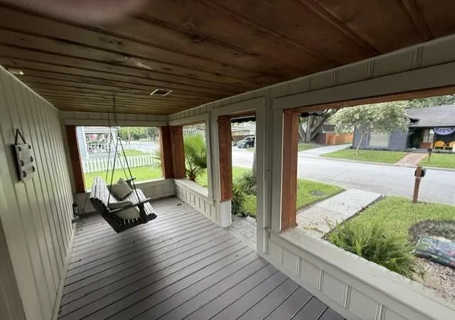 Photo 3 of Single family home for sale at 407 S 2nd Street, Humble, TX 77338 | MLS# 89886830 | Listing updated on 2026-09-02