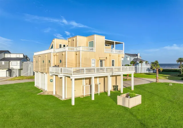 5th image of 19131 Kahala Dr, Galveston, TX 77554 | MLS# 48512911