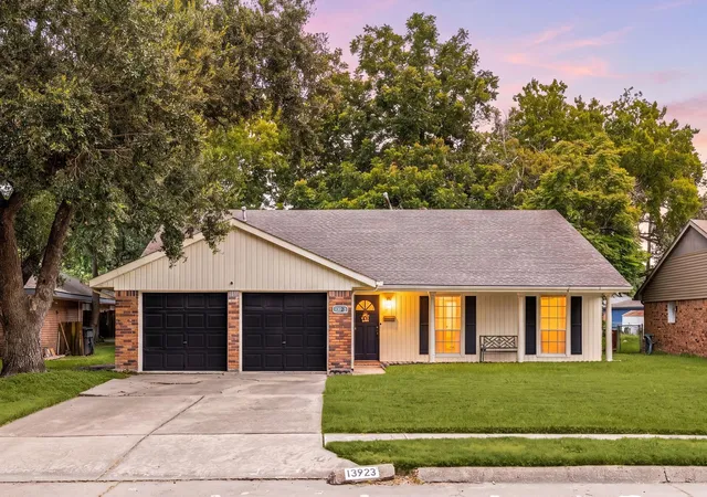 1st image of 13923 Amble Ln, Houston, TX 77085 | MLS# 74056496