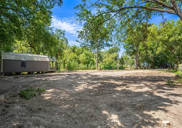 Photo 3 of Land for sale at 4906 Edgewater Dr, Houston, TX 77093 | MLS# 23852478 | Listing updated on 2026-09-18