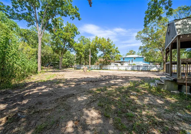 Photo 4 of Land for sale at 4906 Edgewater Dr, Houston, TX 77093 | MLS# 23852478 | Listing updated on 2026-09-18