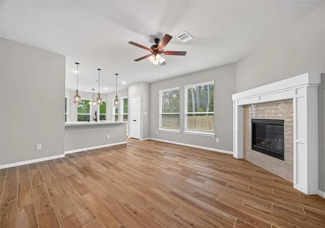 5th image of 12203 Danza, Willis, TX 77318 | MLS# 17080406
