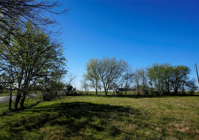 Homes for sale in Schulenburg, TX | 1011 1 Fm 956, Schulenburg, TX 78956 | MLS# 7220097