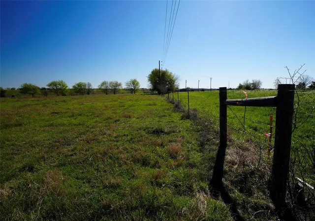 Homes for sale in Schulenburg, TX | 1011-1 Fm 956, Schulenburg, TX 78956 | MLS# 7220097