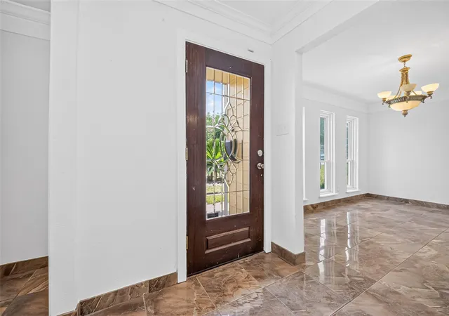 4th image of 10919 Lockgate Ln, Houston, TX 77048 | MLS# 98731759