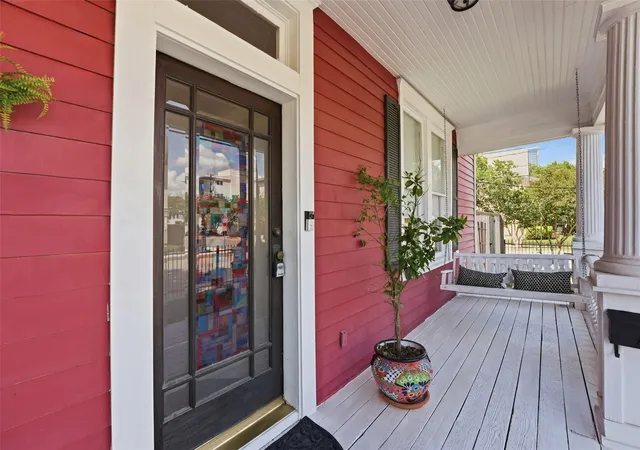 1st image of 1902 Driscoll St, Houston, TX 77019 | MLS# 37698071