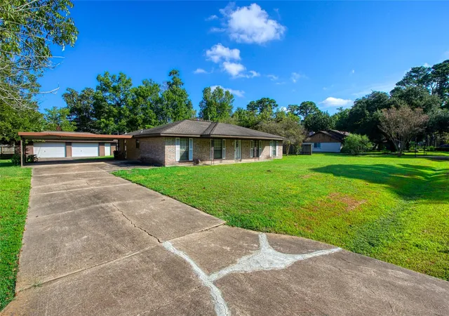 Photo 2 of Single family home for sale at 2310 Creekdale Dr, Houston, TX 77068 | MLS# 25882882 | Listing updated on 2026-09-02