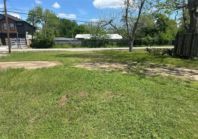 10th image of 8019 Scott St, Houston, TX 77051 | MLS# 70743714