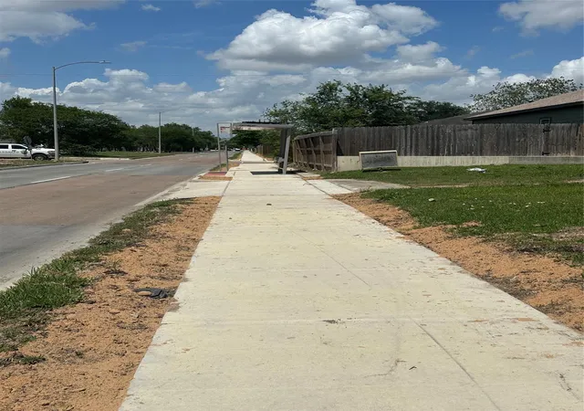 2nd image of 8019 Scott St, Houston, TX 77051 | MLS# 70743714